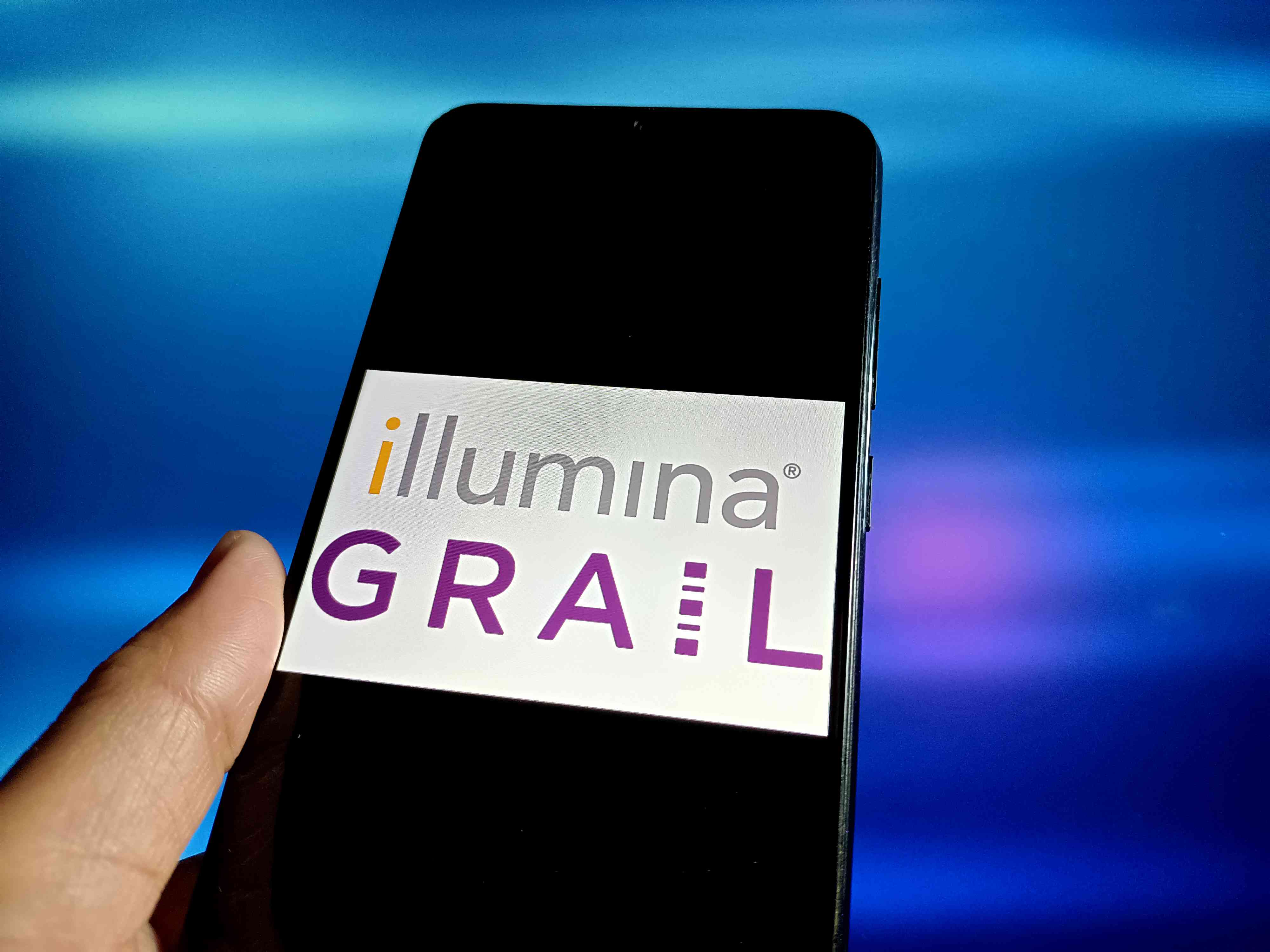 The Illumina and GRAIL logos displayed on a mobile device. 