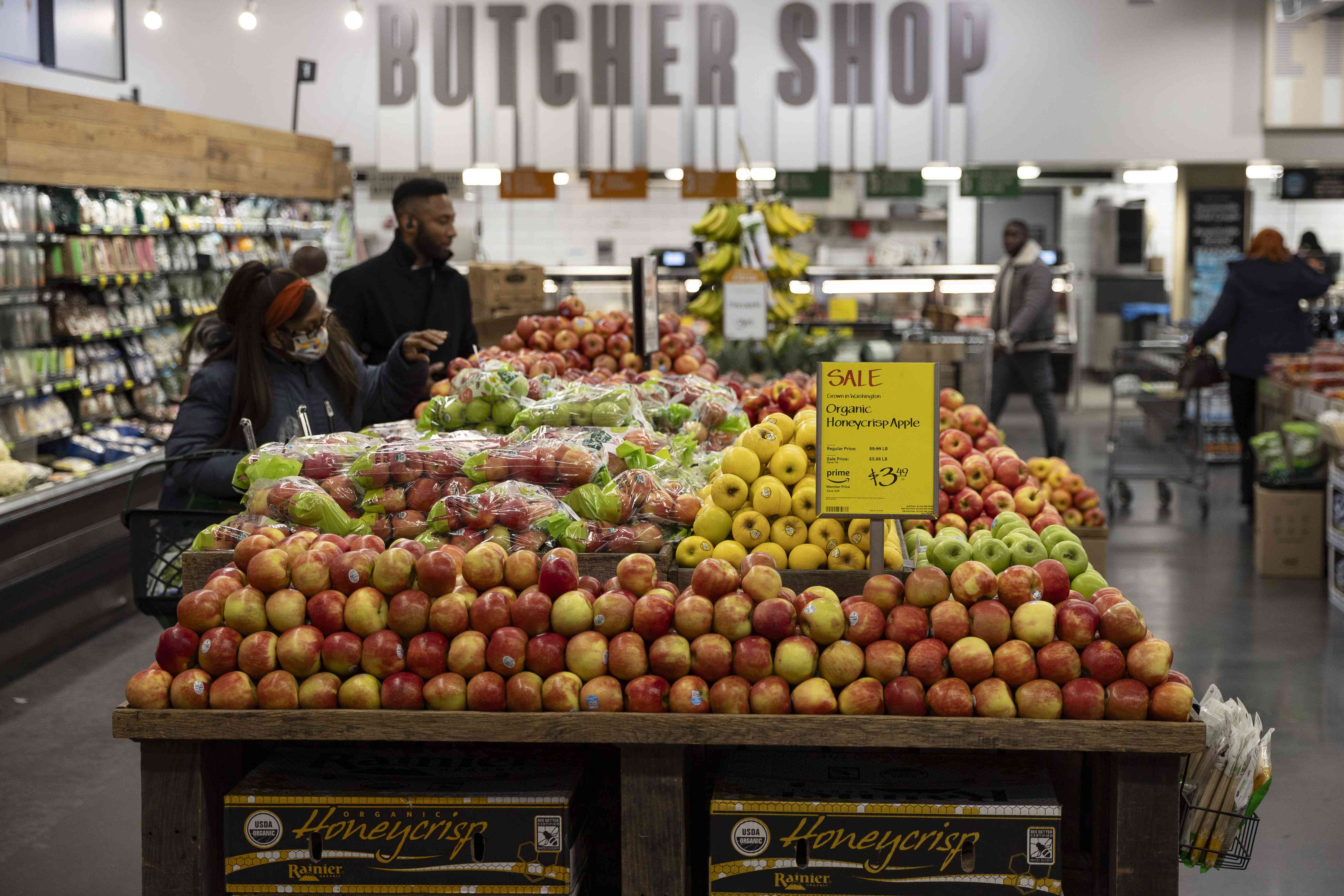  A view of grocery store in Washington DC, United States on February 14, 2024. Despite cooling inflation, food prices increased by another 0.4 percent in January 2024, according to the latest report from Consumer Price Index (CPI). 