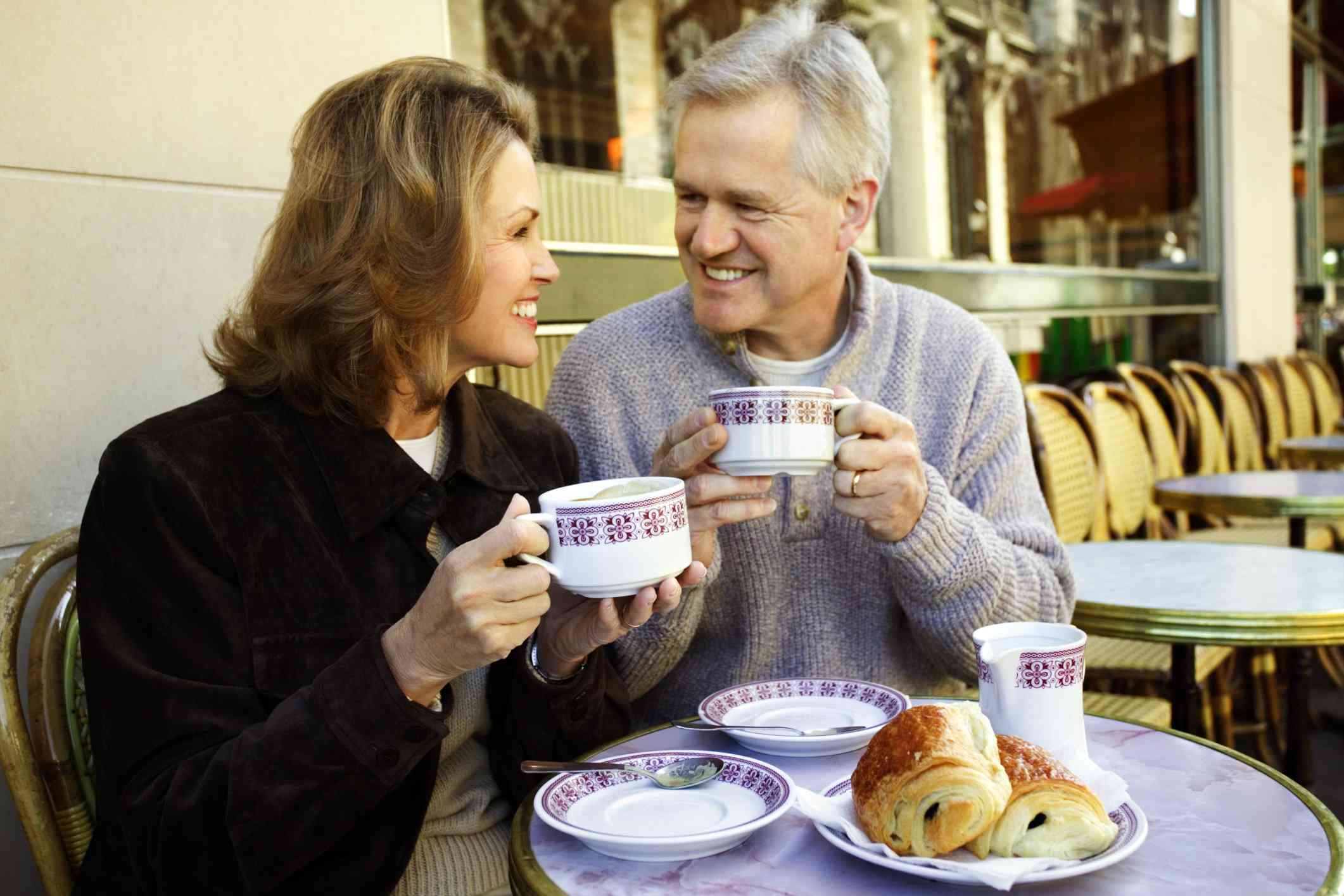 Couple drinking coffee